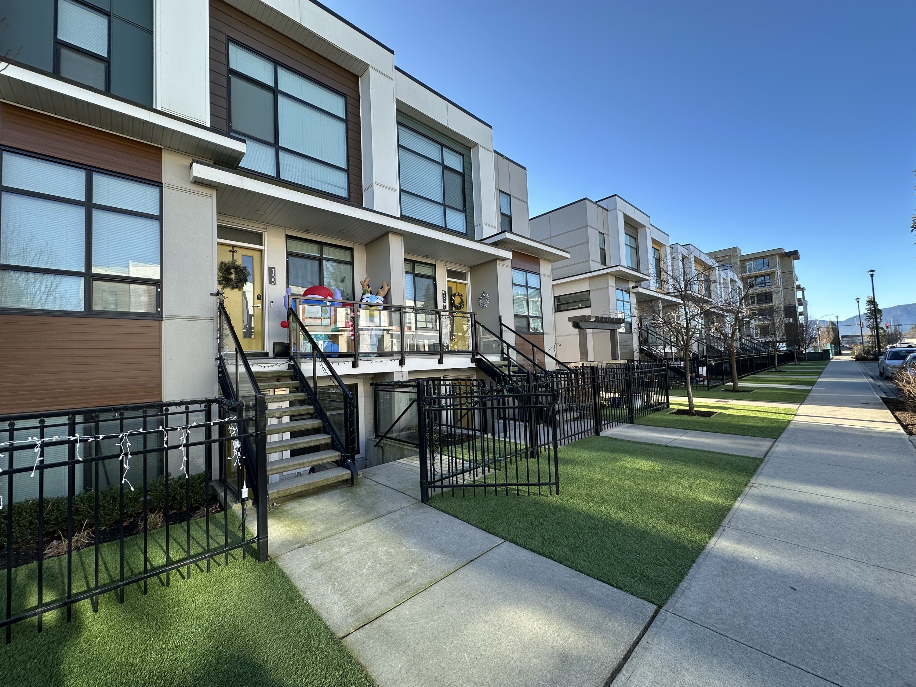 Lower 135-45150 Thomas Road